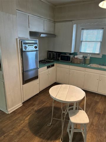 1738 Lamar Avenue, Paris, TX 75460