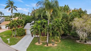 6691 S Pine Court, West Palm Beach, FL 33418