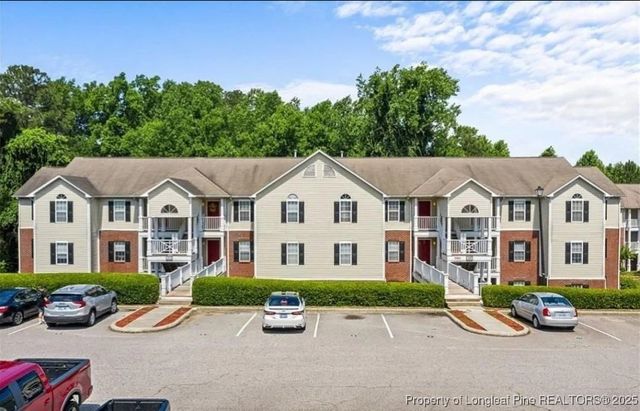 360 Bubble Creek Court 11, Fayetteville, NC 28311