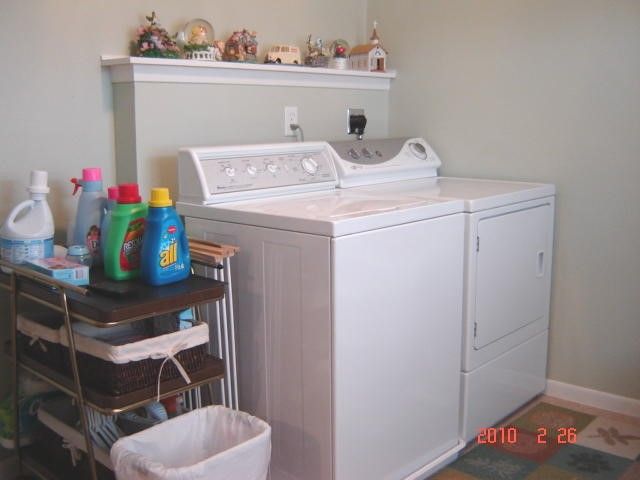 2814 E Douglas Avenue, Des Moines, IA 50317