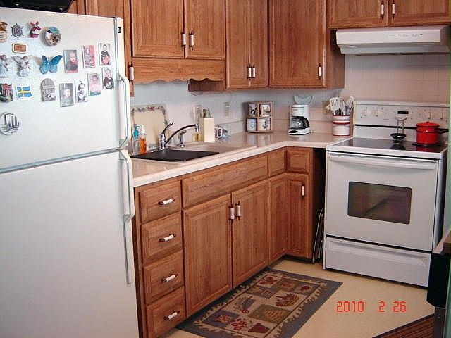 2814 E Douglas Avenue, Des Moines, IA 50317