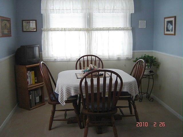 2814 E Douglas Avenue, Des Moines, IA 50317