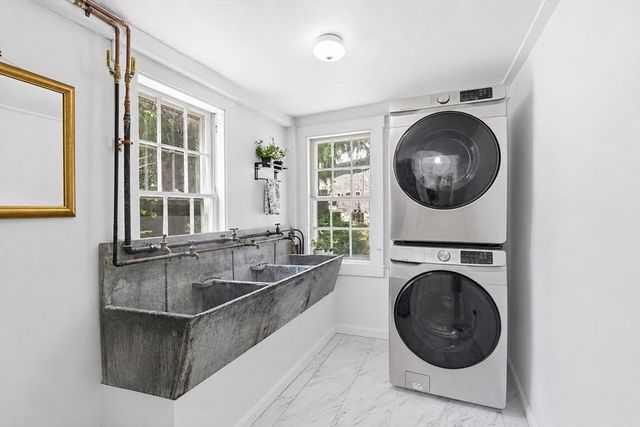 110 Washington St., Sherborn, MA 01770