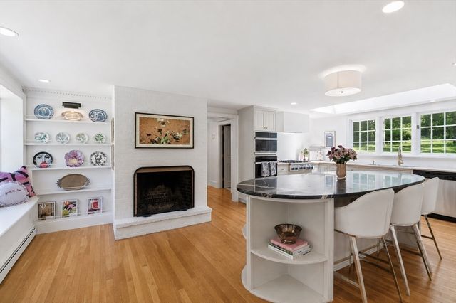 110 Washington St., Sherborn, MA 01770
