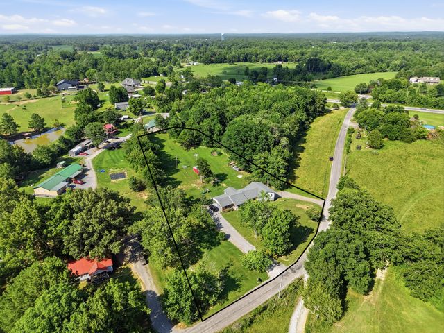 5759 Green Rd, Bloomington Springs, TN 38545