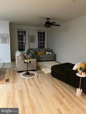 302 LISA WAY, Cinnaminson, NJ 08077