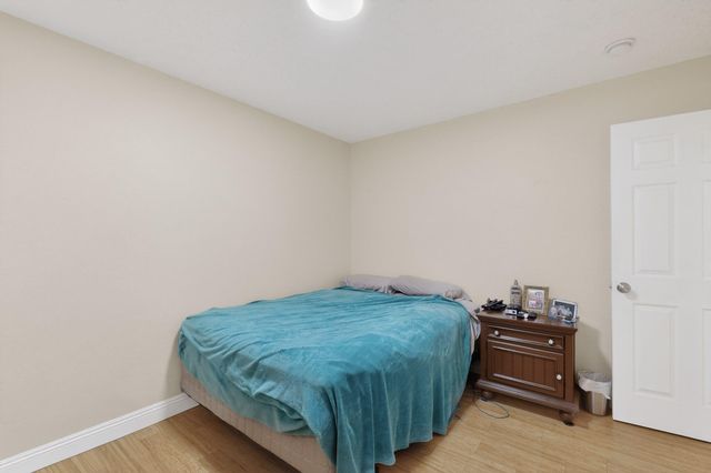 8428 Vista Penasco Avenue SW, Albuquerque, NM 87121