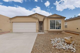8428 Vista Penasco Avenue SW, Albuquerque, NM 87121