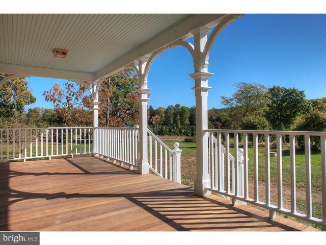 5253 UPPER MOUNTAIN RD, New Hope, PA 18938