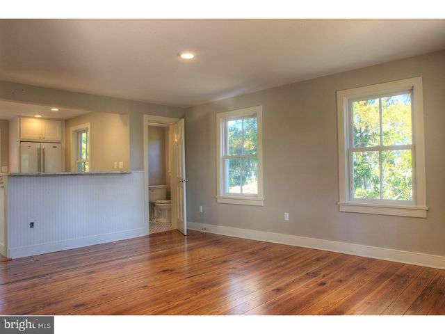 5253 UPPER MOUNTAIN RD, New Hope, PA 18938