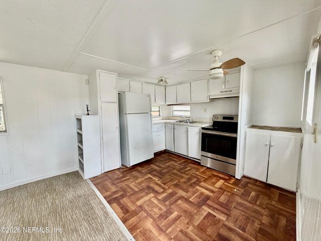 5355 NEW KINGS Road UNIT 10, Jacksonville, FL 32209