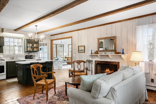 30 Clinton Academy Lane, Amagansett, NY 11930