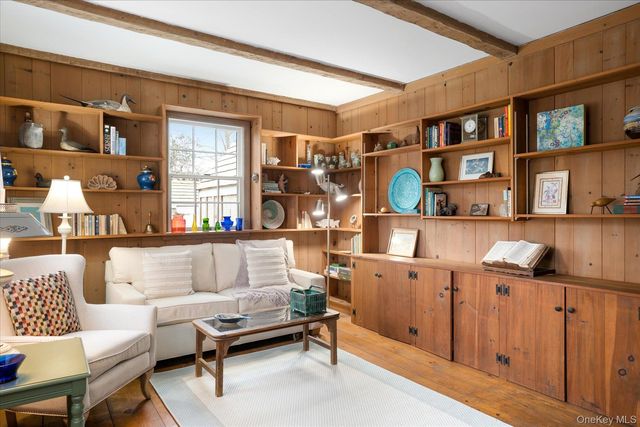 30 Clinton Academy Lane, Amagansett, NY 11930