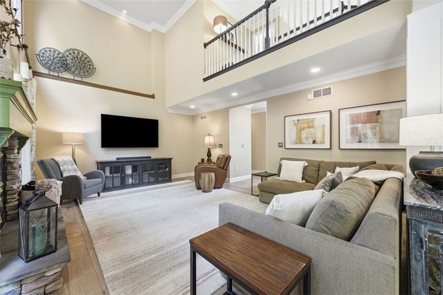 1560 Barrington Drive, Franklin Park, PA 15090