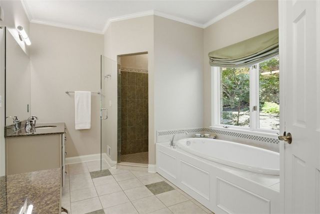 1560 Barrington Drive, Franklin Park, PA 15090