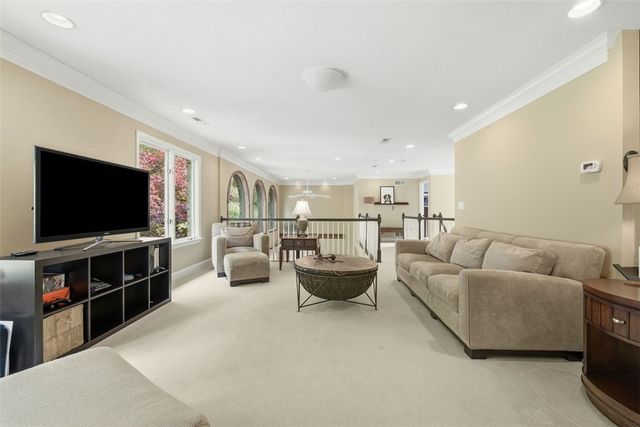 1560 Barrington Drive, Franklin Park, PA 15090