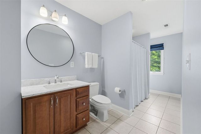 1560 Barrington Drive, Franklin Park, PA 15090