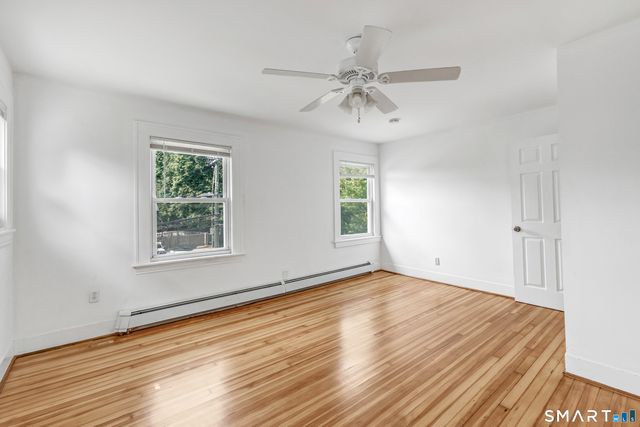 170 Huntington Turnpike, Bridgeport, CT 06610