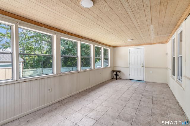 170 Huntington Turnpike, Bridgeport, CT 06610