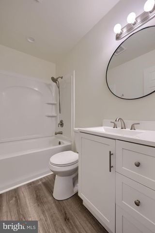 2227 OLDE MEADOW CT, East Petersburg, PA 17520