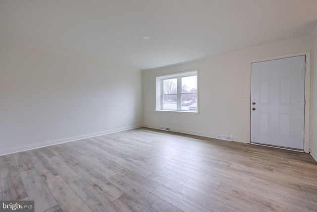 2227 OLDE MEADOW CT, East Petersburg, PA 17520