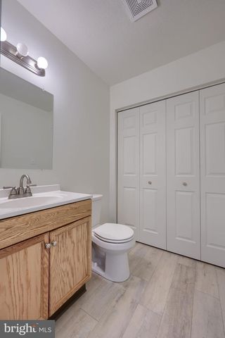 2227 OLDE MEADOW CT, East Petersburg, PA 17520