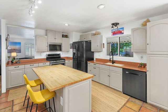 310 Via Don Benito, Cathedral City, CA 92234