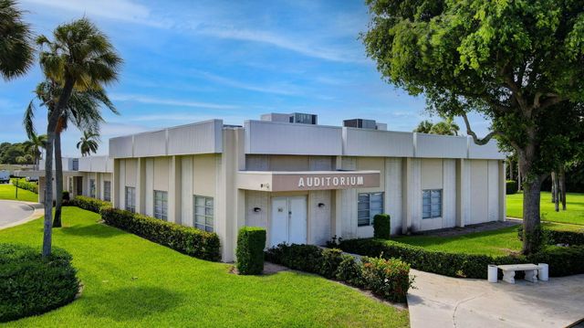 2960 Ashley Drive E D, West Palm Beach, FL 33415