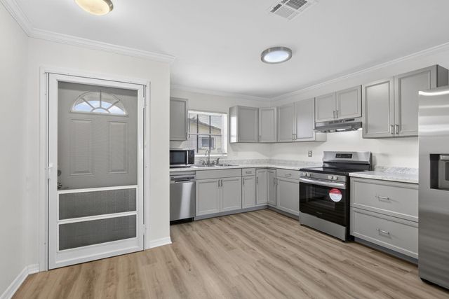 2960 Ashley Drive E D, West Palm Beach, FL 33415