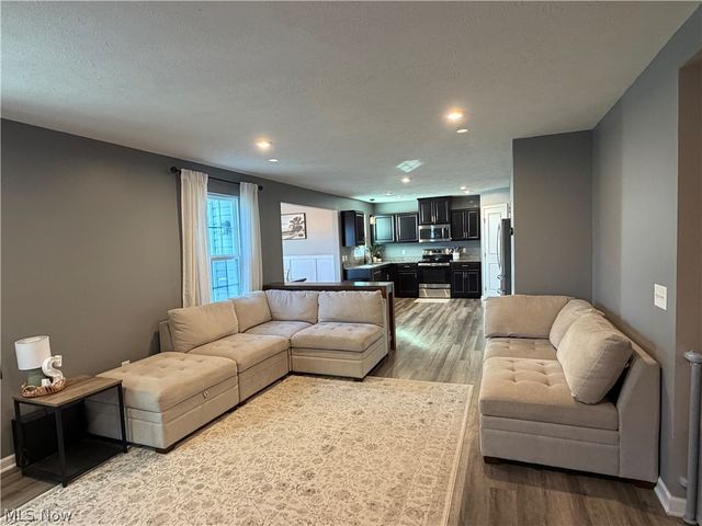500 Bailey Court, Lagrange, OH 44050