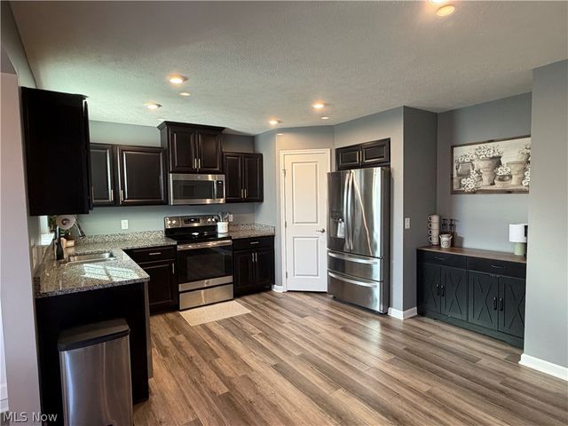 500 Bailey Court, Lagrange, OH 44050
