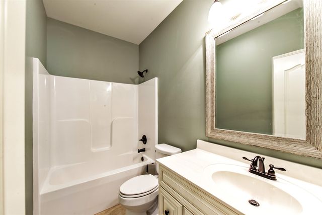 190 Orange Grove Rd, Thibodaux, LA 70301