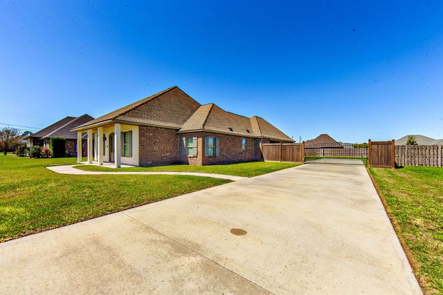 190 Orange Grove Rd, Thibodaux, LA 70301