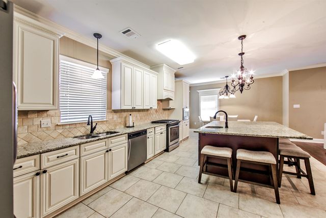 190 Orange Grove Rd, Thibodaux, LA 70301