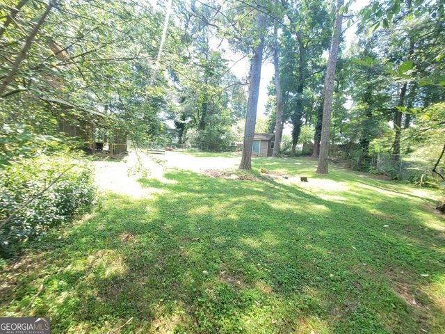 963 Blackberry Court, Ellenwood, GA 30294