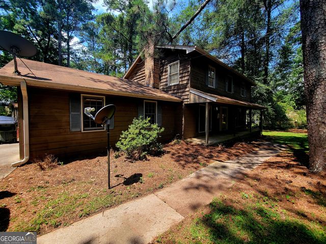 963 Blackberry Court, Ellenwood, GA 30294
