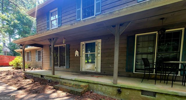 963 Blackberry Court, Ellenwood, GA 30294