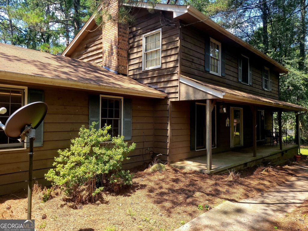 963 Blackberry Court, Ellenwood, GA 30294