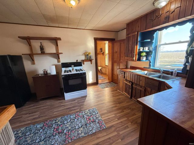 10712 E 200 N Highway, Lafayette, IN 47905