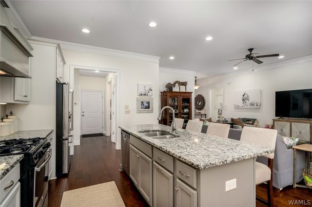 11424 Dyer, Northport, AL 35475