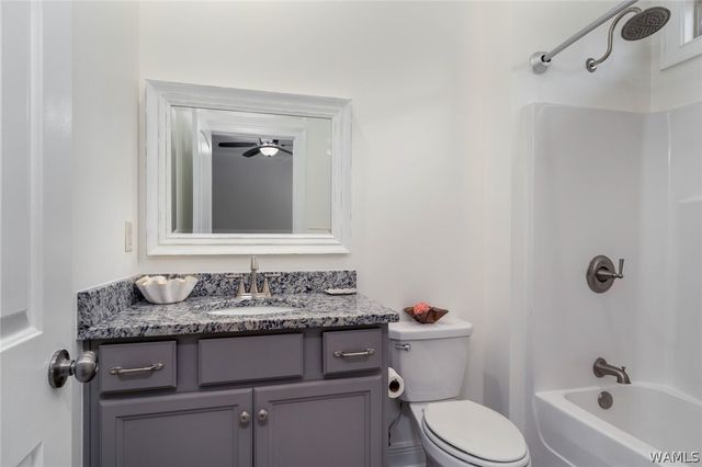 11424 Dyer, Northport, AL 35475