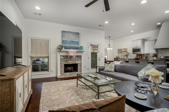 11424 Dyer, Northport, AL 35475
