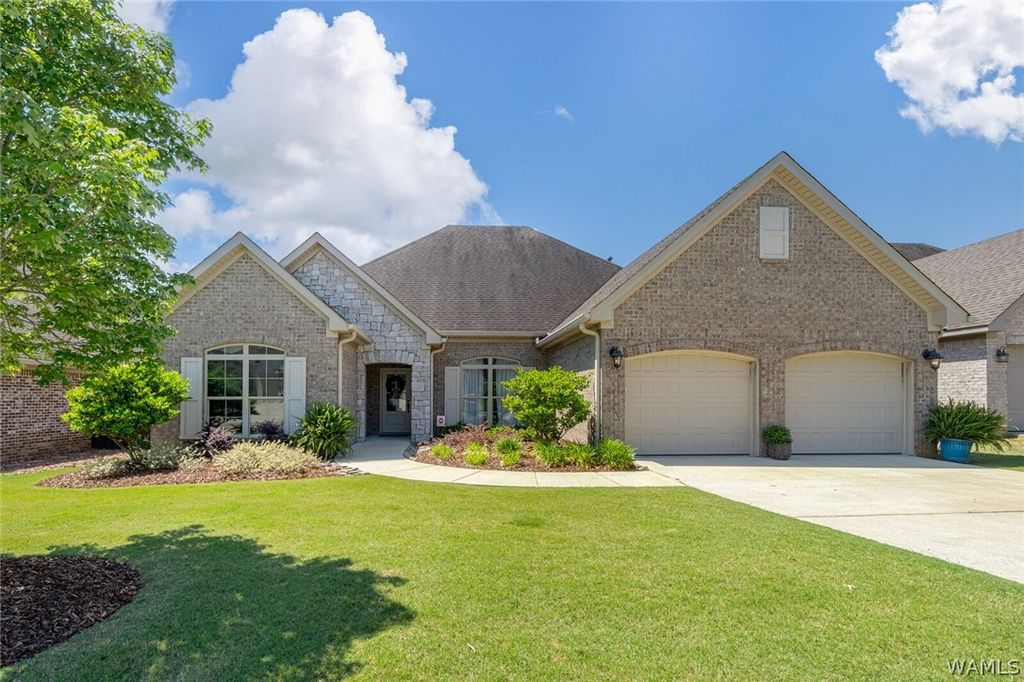 11424 Dyer, Northport, AL 35475