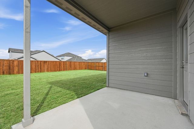 2307 Buffalo Bayou Way, Crandall, TX 75114