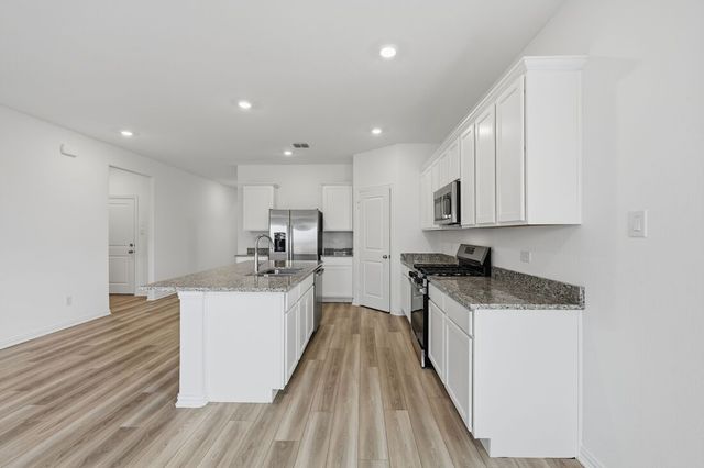 2307 Buffalo Bayou Way, Crandall, TX 75114