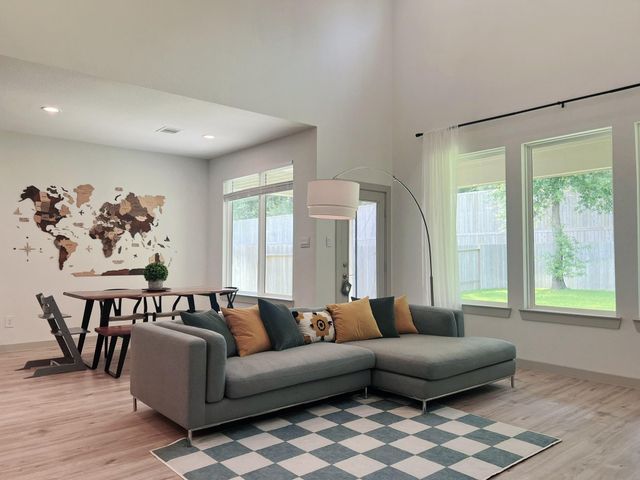 10023 Angelina Woods Lane, Conroe, TX 77384