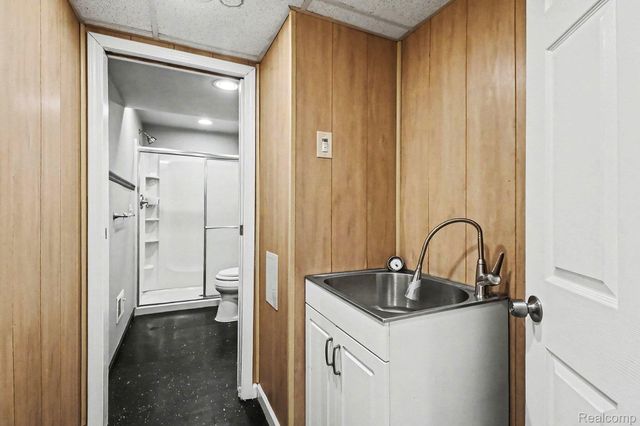 21920 Quail Ridge Drive N, Brownstown Charter Township, MI 48193