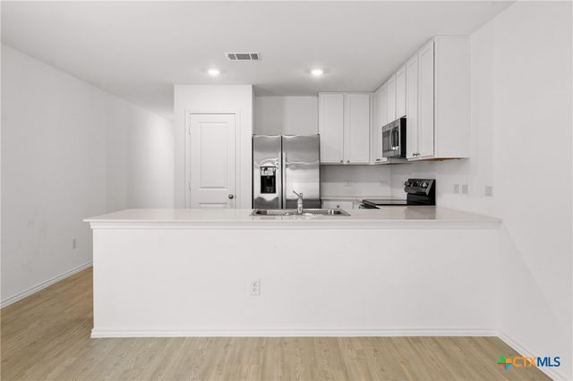 517 Texas Angel Way, Jarrell, TX 76537