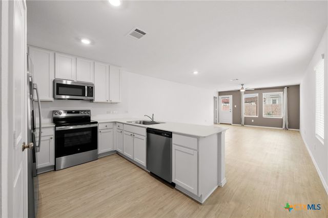 517 Texas Angel Way, Jarrell, TX 76537