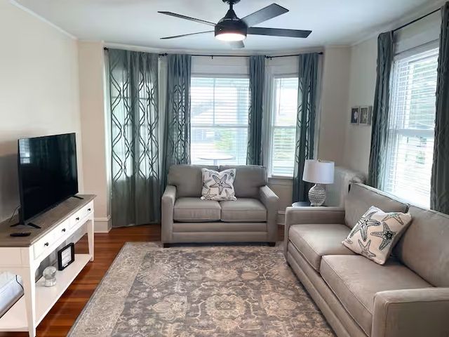 41 Merton Road 2, Newport, RI 02840